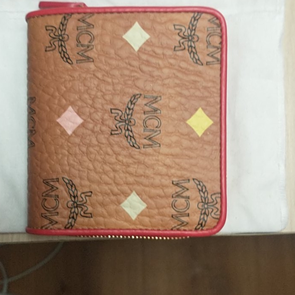 Mcm wallet